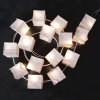 Guirlande cubiste, 15 lampes