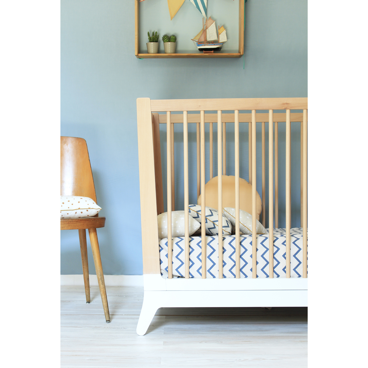 Lit bébé vert tropical nobodinoz pour chambre enfant les ...
