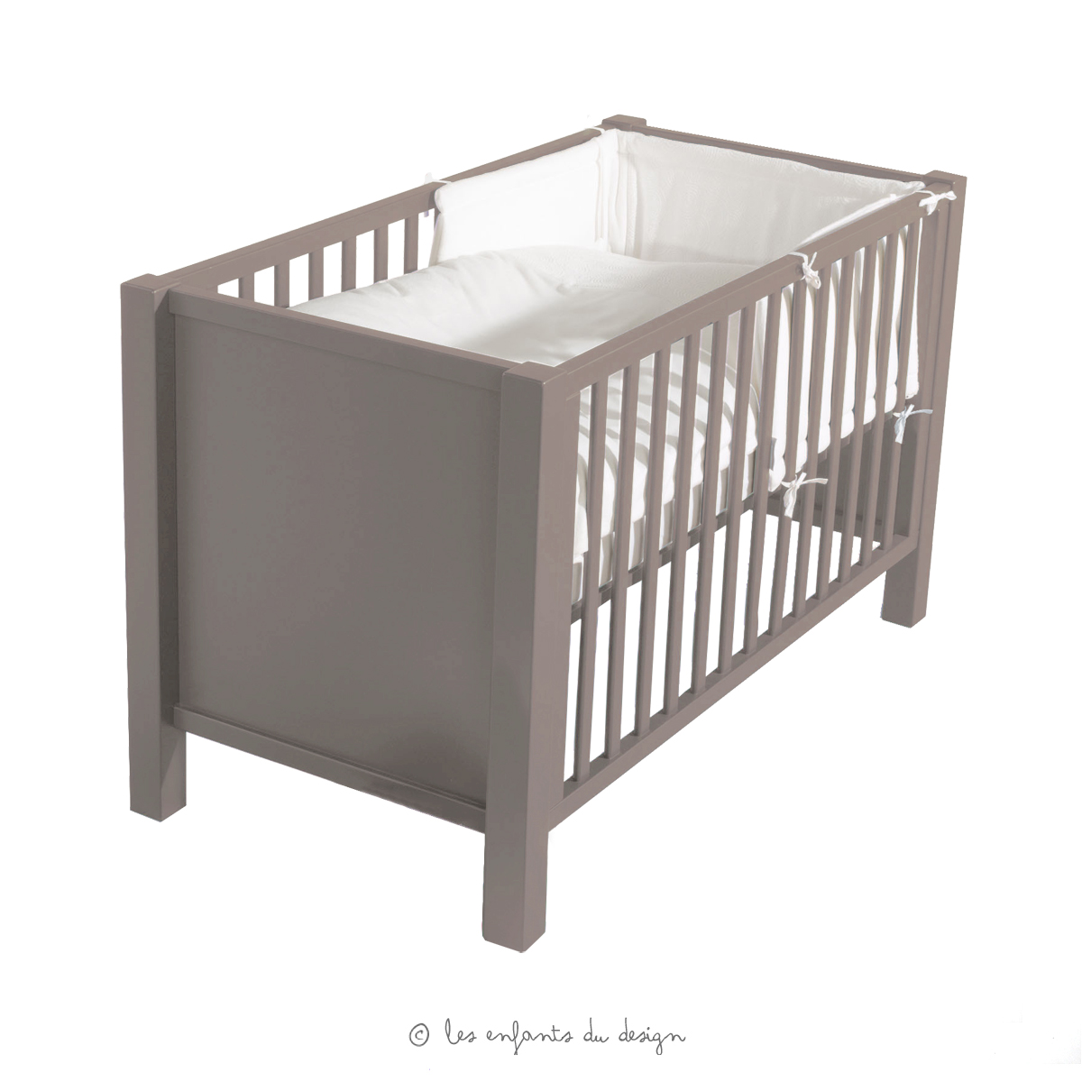 Chambre Rose Fushia Blanc : Bleu Et Beige Pour bébé et enfant idée déco chambre bebe lustre Chambre Rose Fushia Blanc : Bleu Et Beige Pour bébé et enfant idée déco chambre bebe lustre