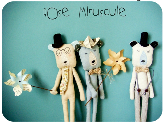 Rose Minuscule