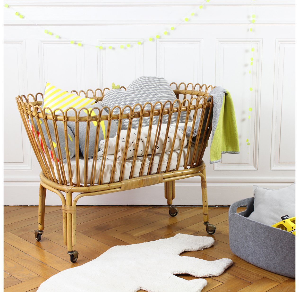 Berceau En Rotin Fresh And Vintage Pour Chambre Enfant Les Enfants Du Design Berceau En Rotin Fresh And Vintage Pour Chambre Enfant Les Enfants Du Design