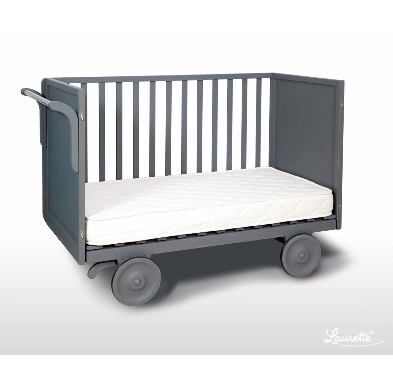 Lit Roulotte Evolutif Violet Laurette Pour Chambre Enfant Les Enfants Du Design