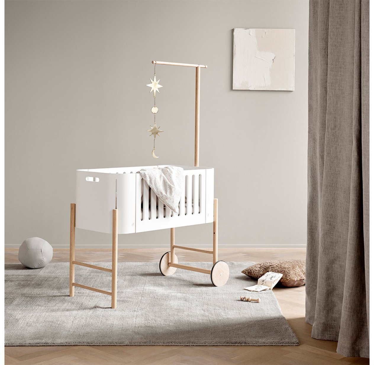 Berceau Cododo évolutif Wood - Blanc/Chêne Oliver Furniture pour chambre  enfant - Les Enfants du Design