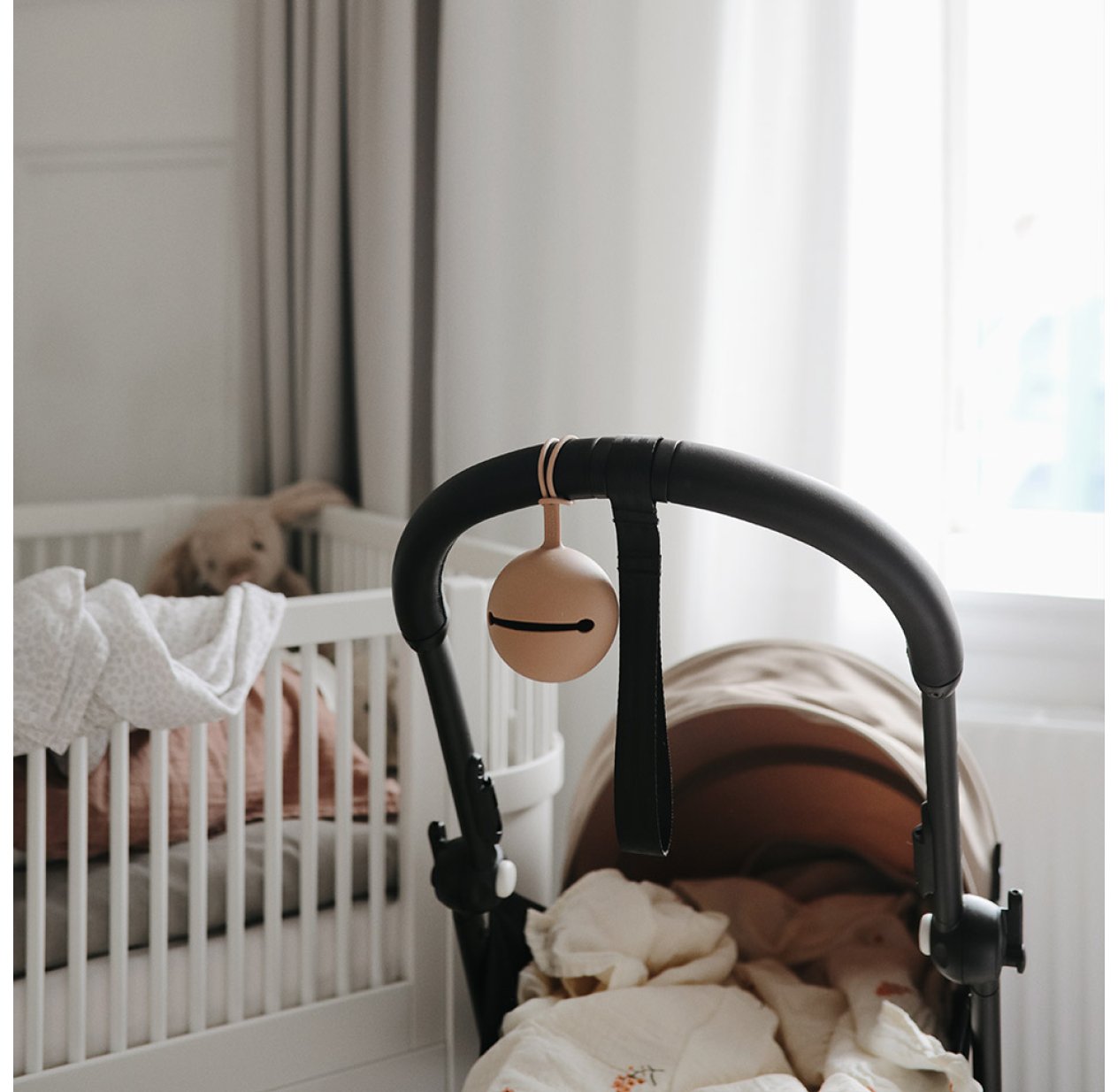 Boite A Tetine En Silicone Terracotta Mushie Pour Chambre Enfant Les Enfants Du Design
