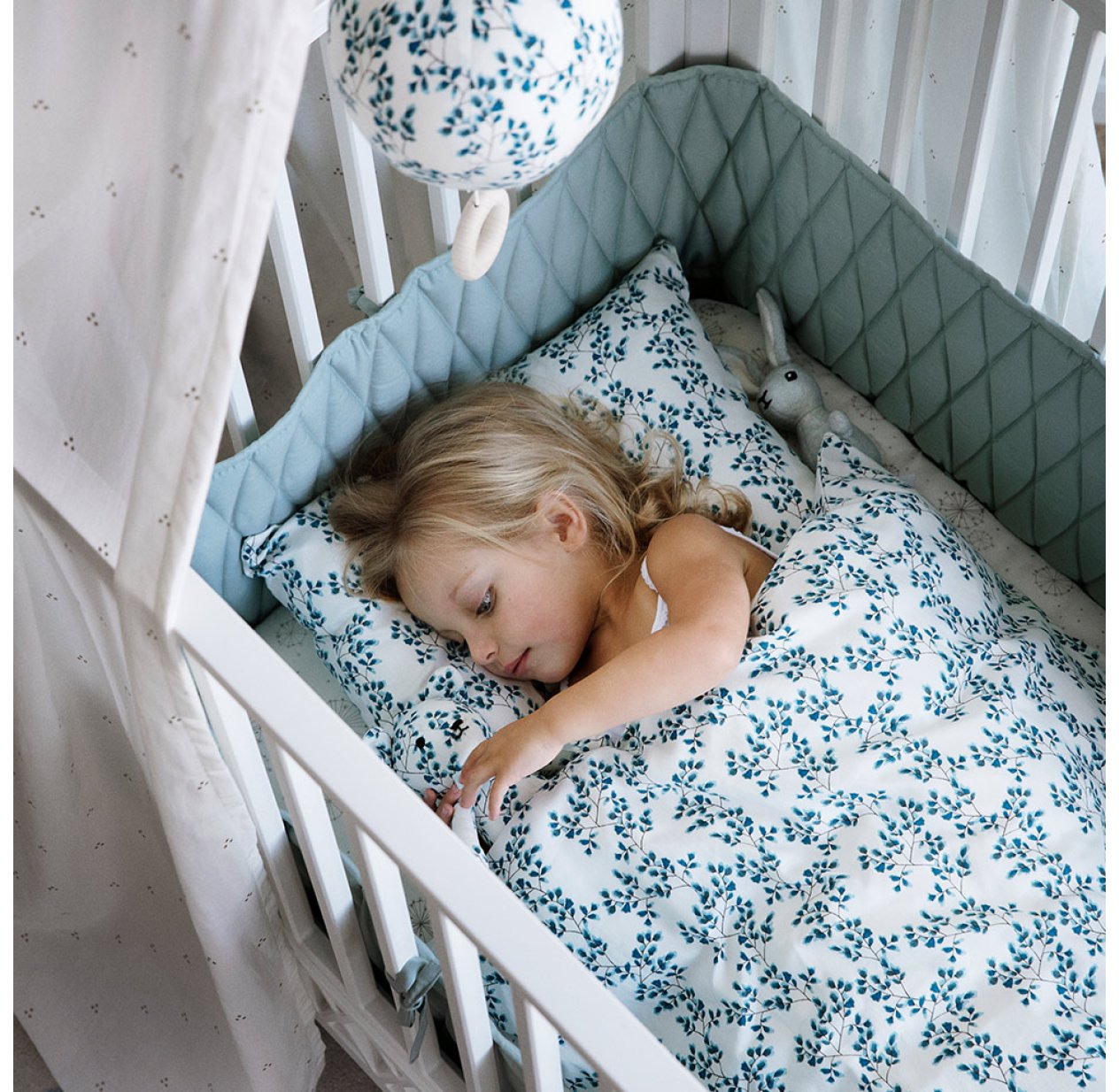 Lit Bebe A Barreaux 60 X 1 Harlequin Blanc Cam Cam Pour Chambre Enfant Les Enfants Du Design Lit Bebe A Barreaux 60 X 1 Harlequin Blanc Cam Cam Pour Chambre Enfant Les Enfants Du Design