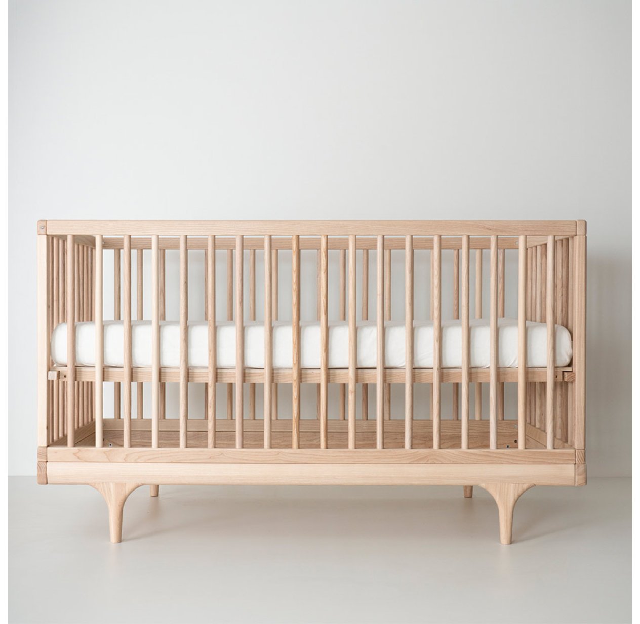 Lit Bebe Evolutif Caravan Frene Kalon Studios Pour Chambre Enfant Les Enfants Du Design Lit Bebe Evolutif Caravan Frene Kalon Studios Pour Chambre Enfant Les Enfants Du Design
