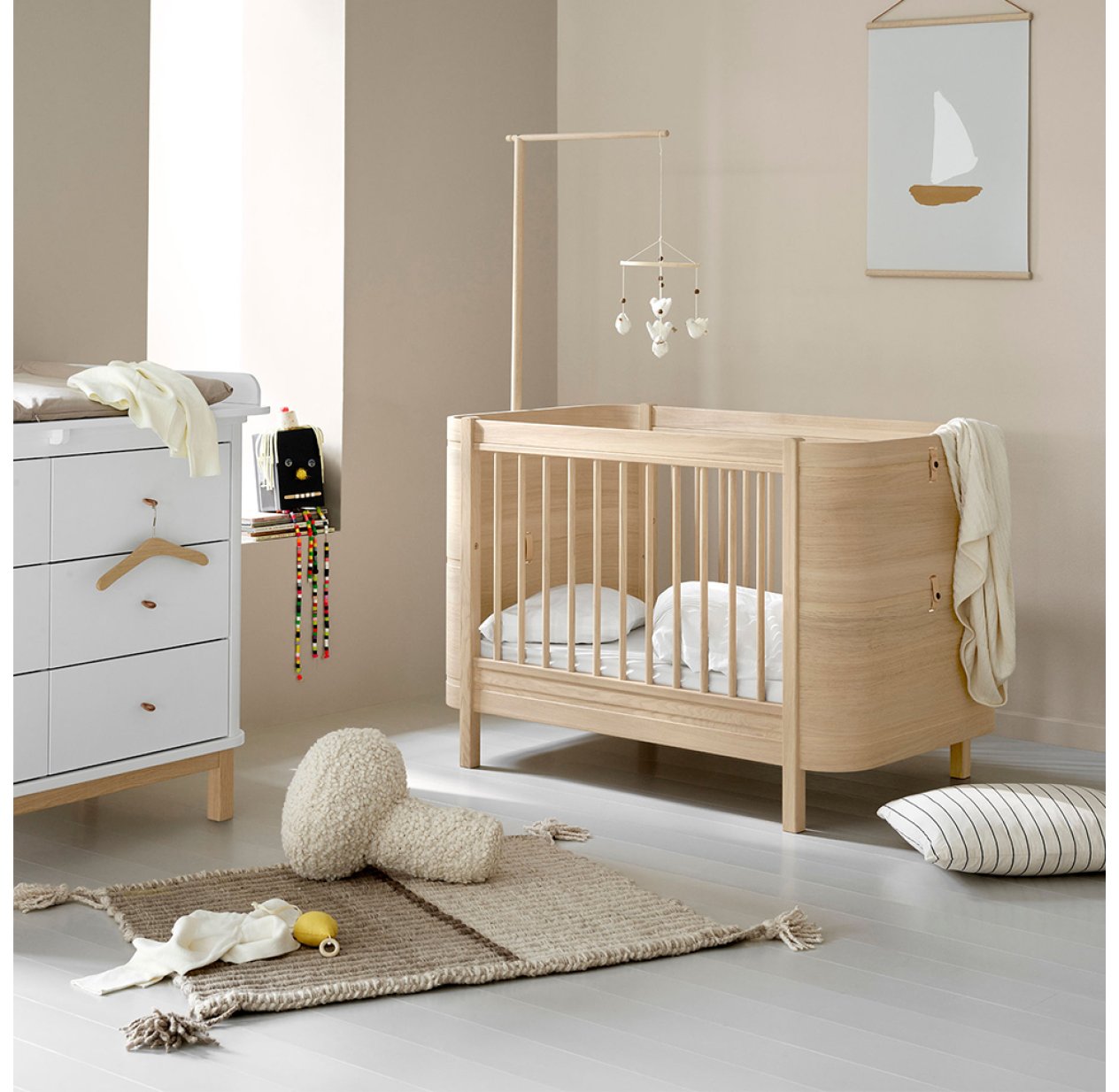 Lit bébé évolutif Wood Mini+ avec kit de conversion (0-9 ans) - Chêne -  Oliver Furniture