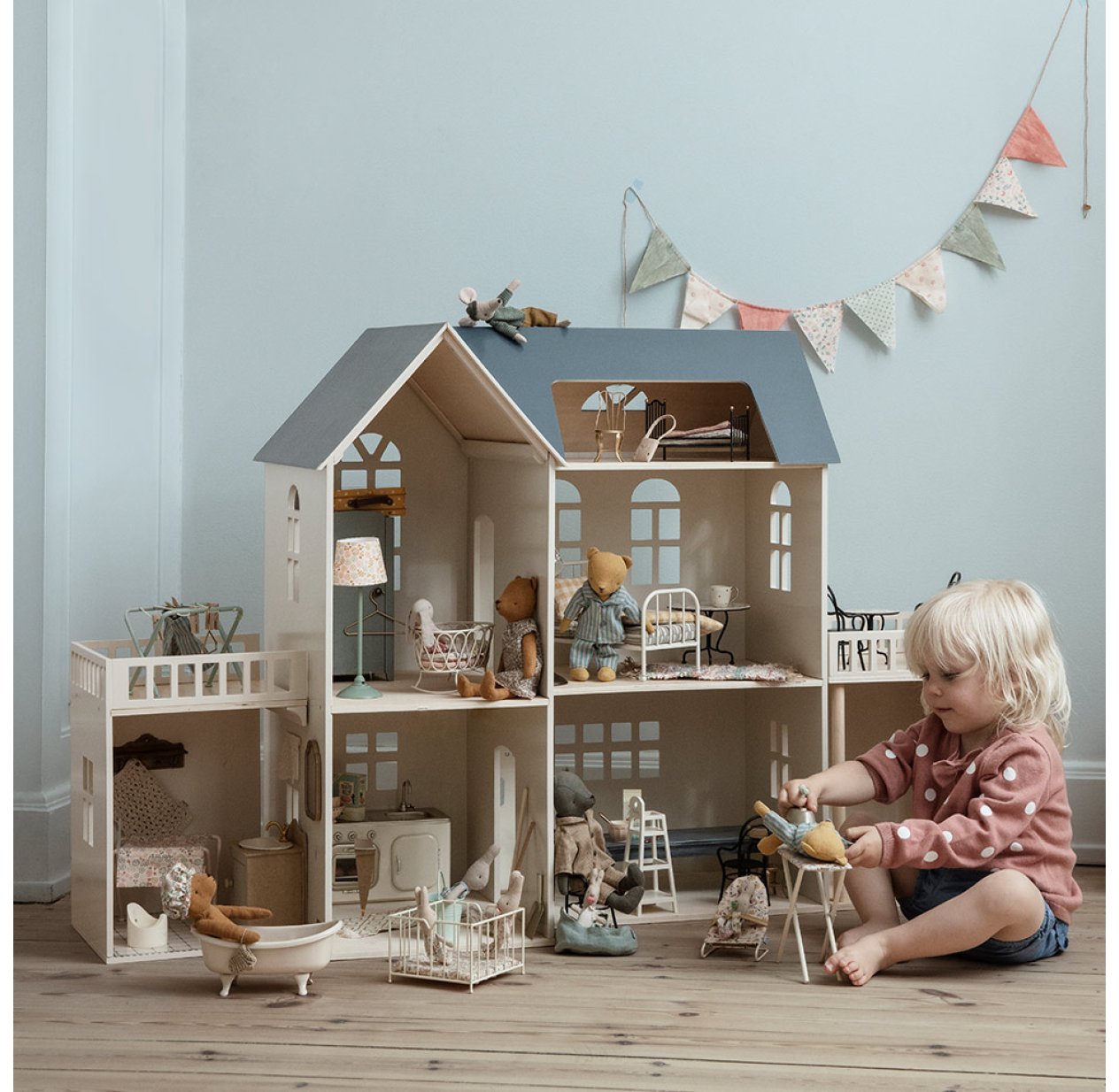 Maison de Poupée Miniature Maileg pour chambre enfant - Les Enfants du  Design