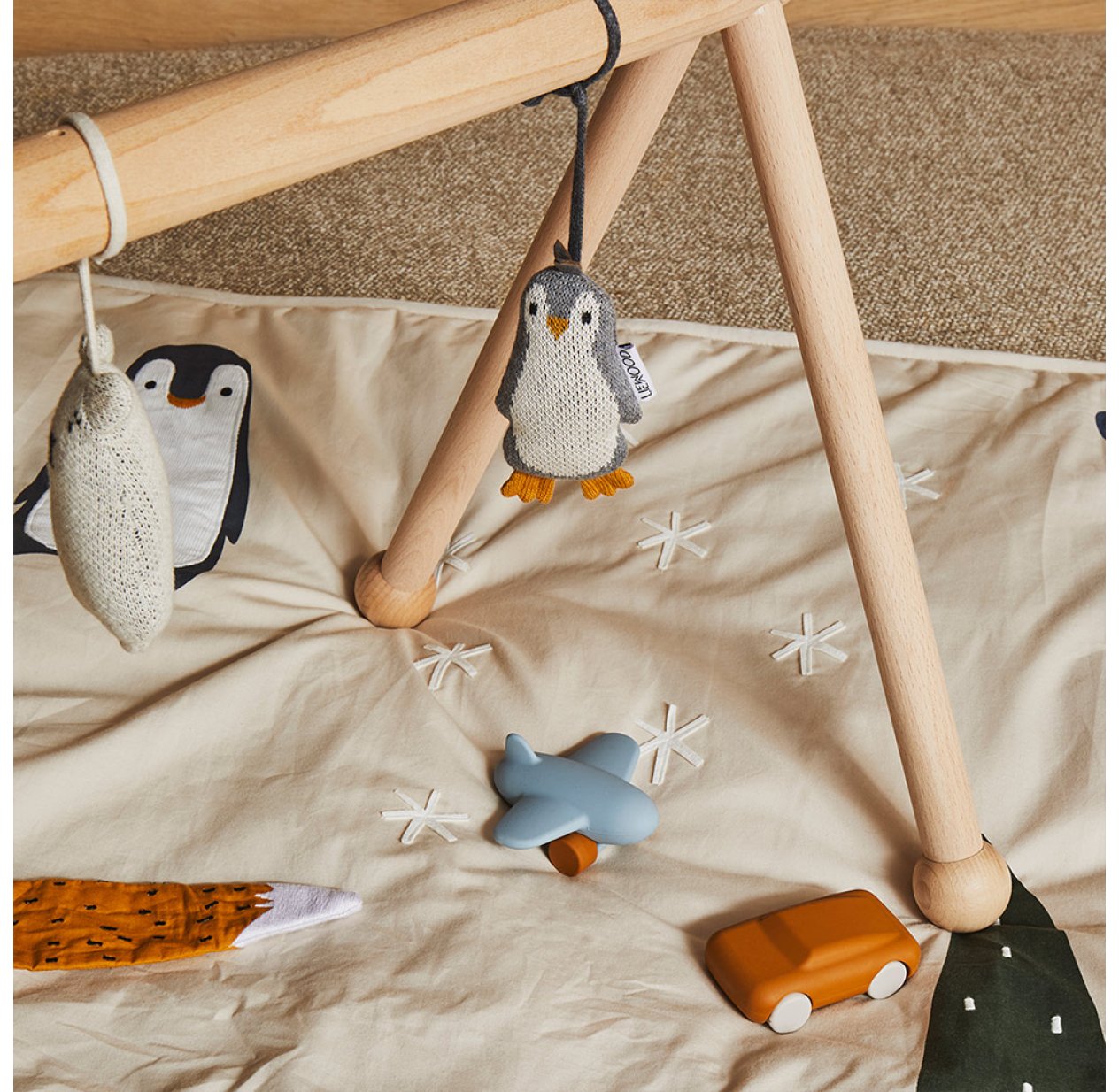 Portique D Eveil Bebe Rune Naturel Liewood Pour Chambre Enfant Les Enfants Du Design Portique D Eveil Bebe Rune Naturel Liewood Pour Chambre Enfant Les Enfants Du Design