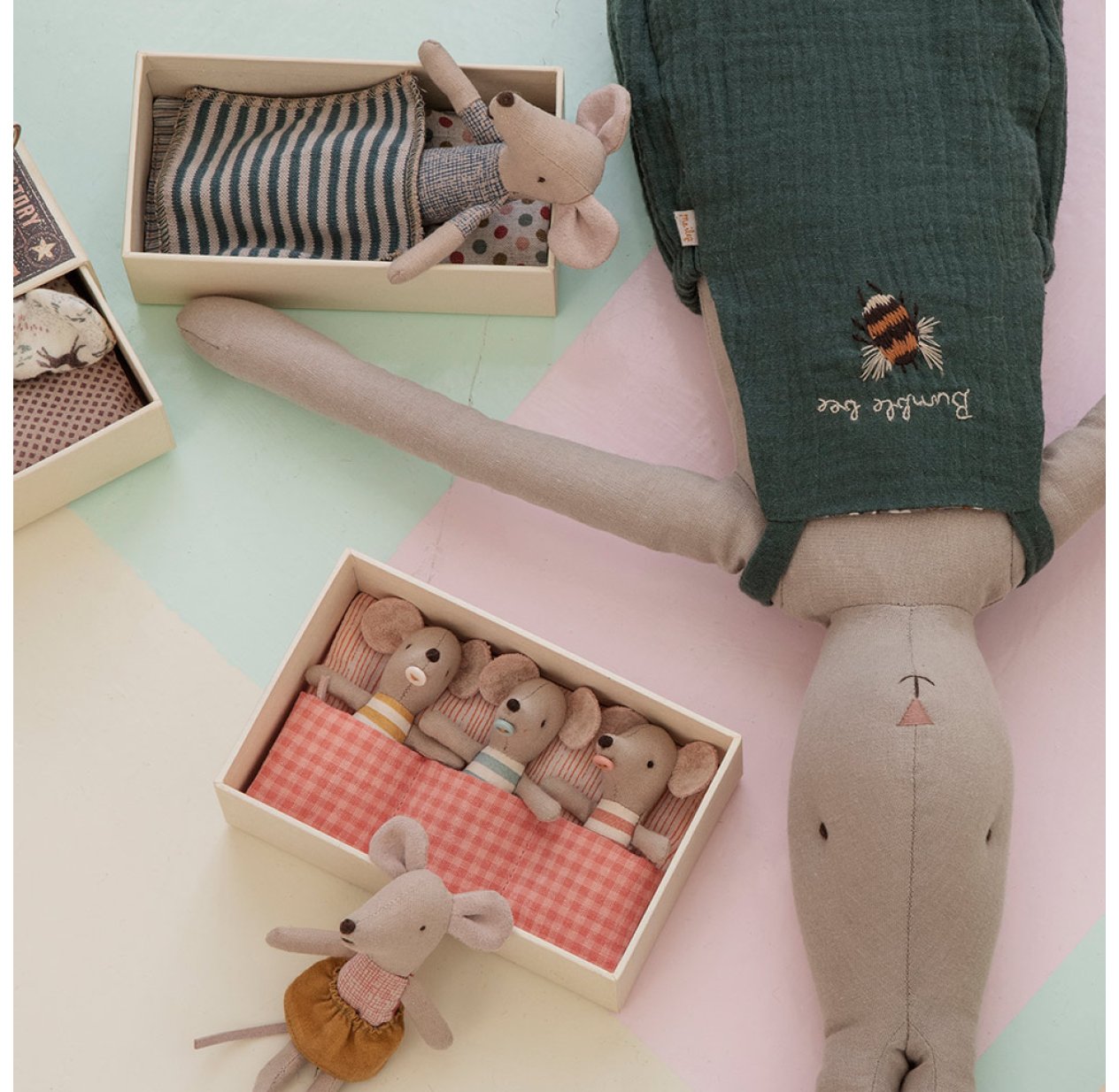 Petites Souris Bebes Triples Dans Leur Boite Maileg Pour Chambre Enfant Les Enfants Du Design