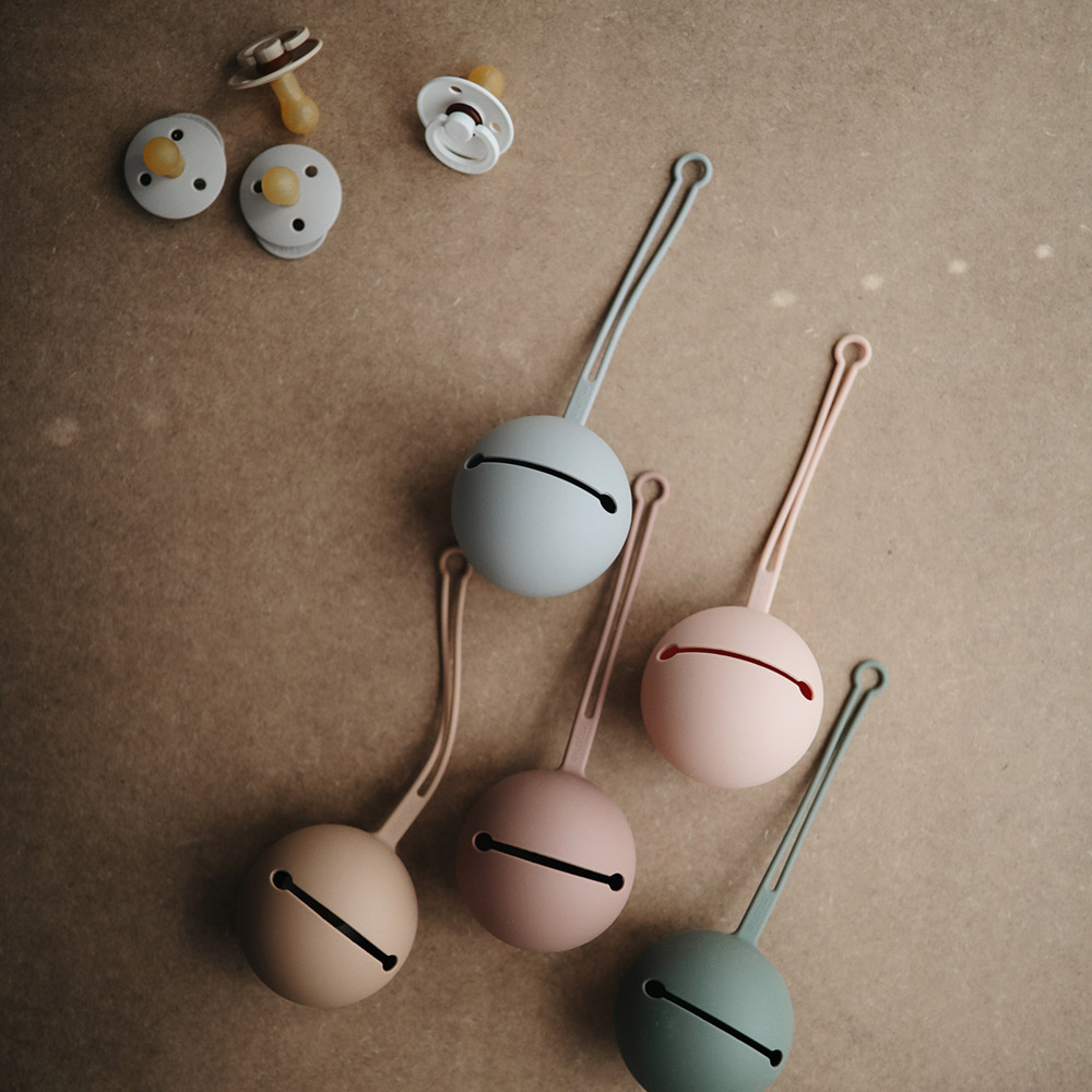 Boîte à Tétine en Silicone - Rose poudré - Mushie