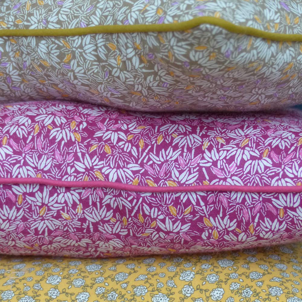 Mini coussin Pomponette - Kaki clair Scalaë