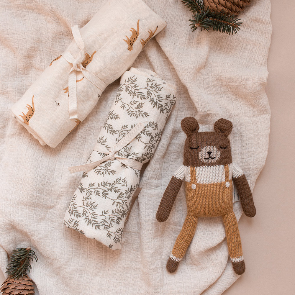 Doudou Ours Salopette - Ocre - Main Sauvage