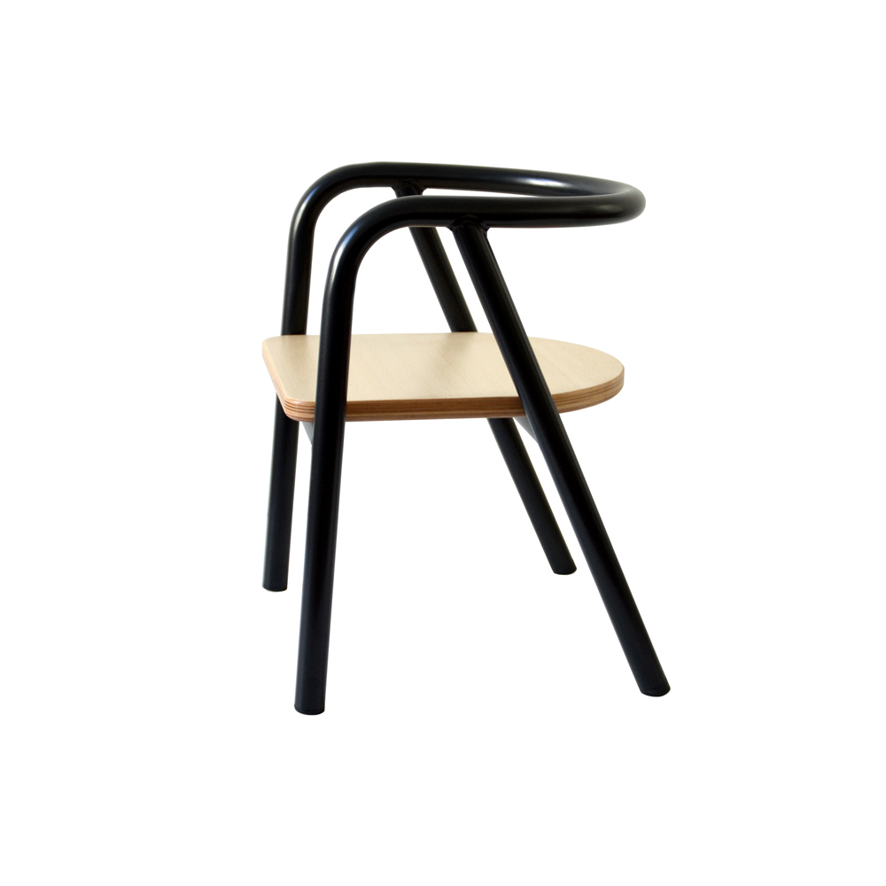 Chaise en métal enfant Hito - Noir - Mum and Dad Factory