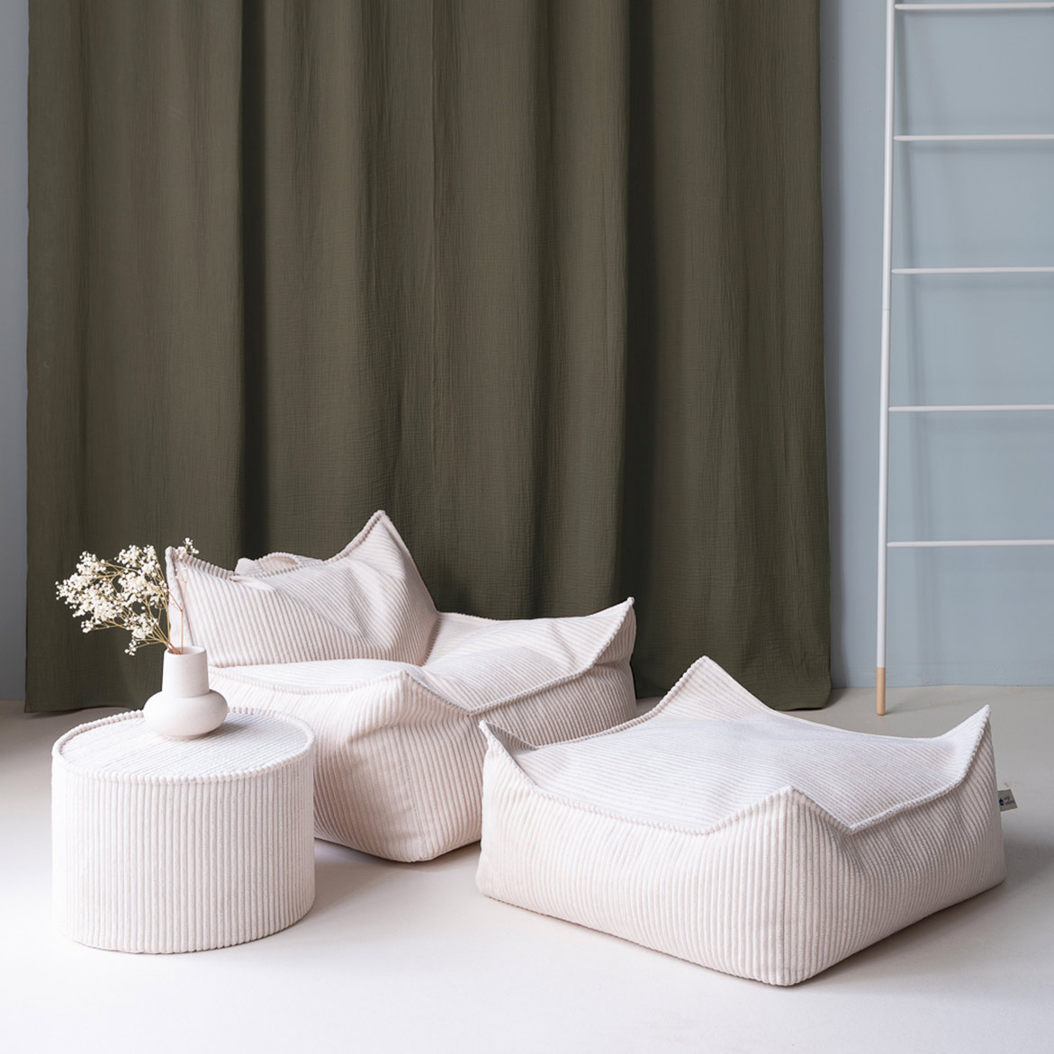 Pouf en velours côtelé - Ecru Wigiwama