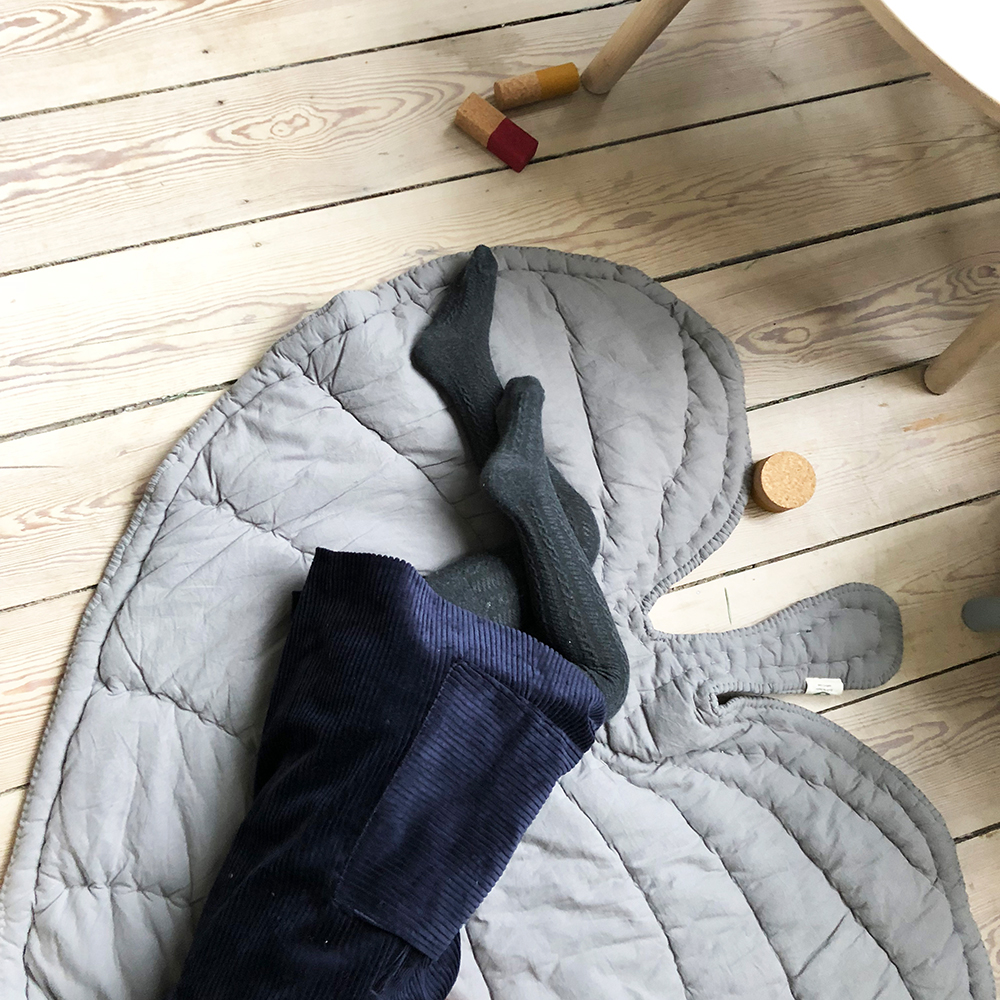 Couverture / Tapis de jeux feuille - Gris - Nofred