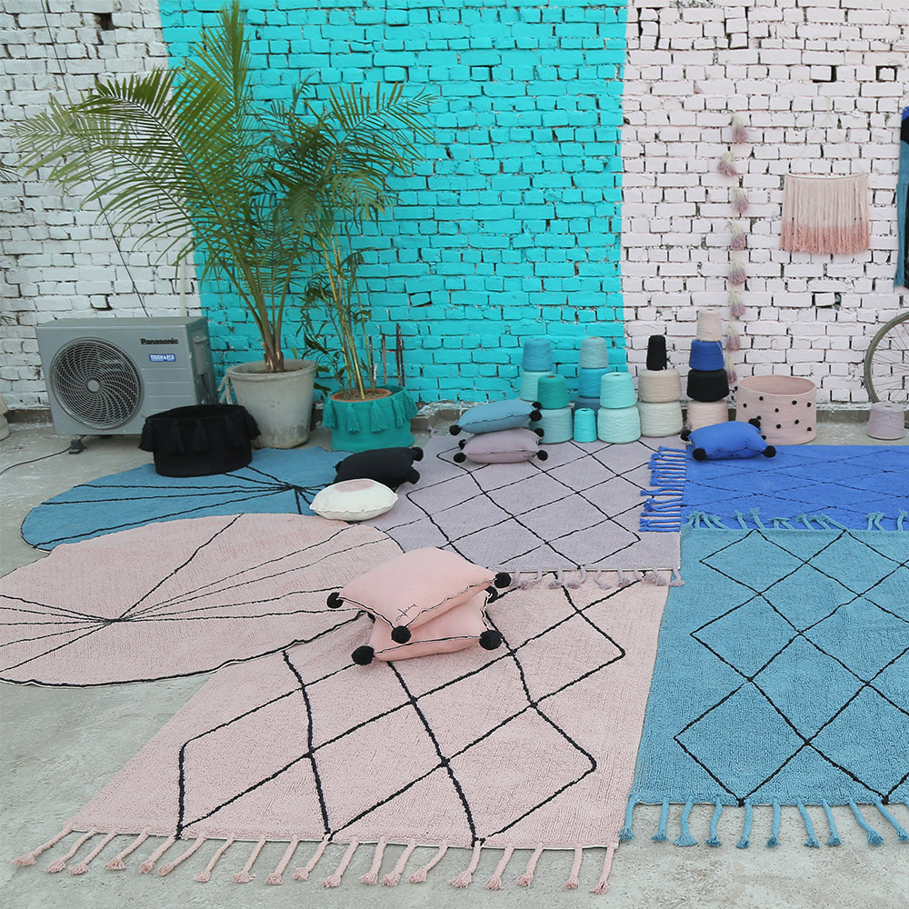 Tapis Trace - Bleu pétrole Lorena Canals